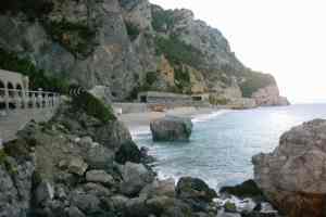 Xtrallusion photo library of independent, self-guided walking and sightseeing holidays in Italy. Pictures, images, photos and photographs taken along the way of this 1-day walking itinerary, to give you a visual impression of the day's walk.